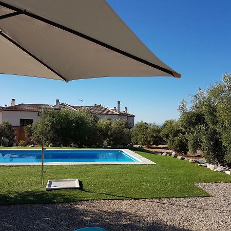 Apartamentos Rurales La Dehesa Del Acebuche Jaén Eksteriør billede